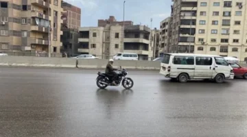 إعلان حالة الطوارئ في الإسكندرية لمواجهة الأمطار الرعدية وتراكم المياه بالشوارع والميادين